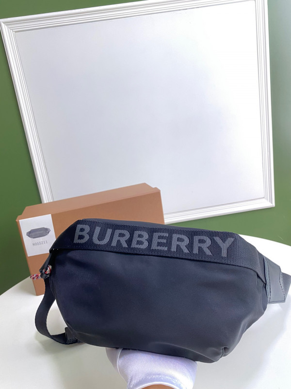B**rry bum bag