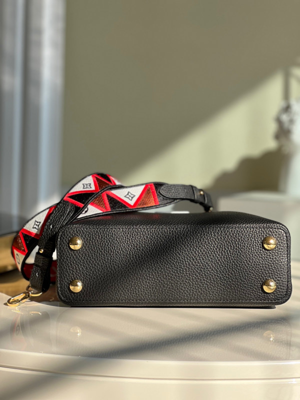 l0*is V*t0n capucines bb