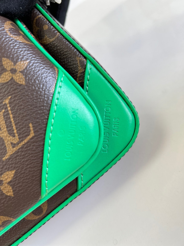 l0*is V*t0n trio messenger