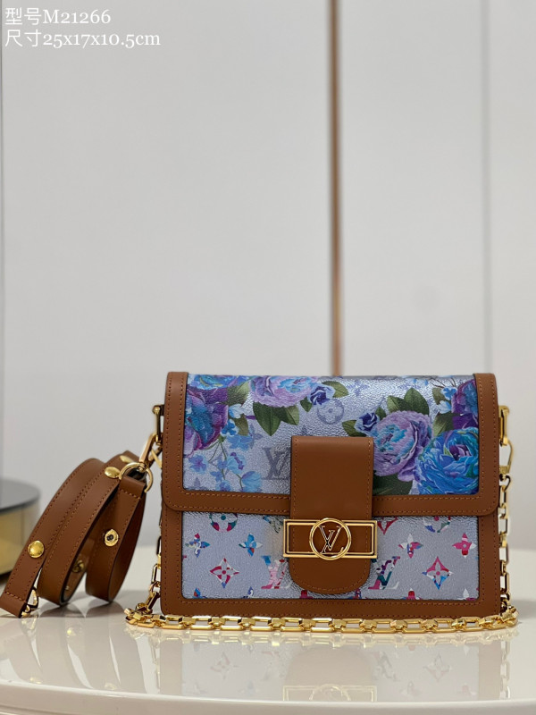 l0*is V*t0n dauphine mm