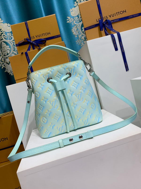 l0*is V*t0n nÉonoÉ bb