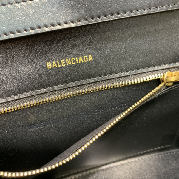 Ba*len*cia*ga  hourglass chain bag