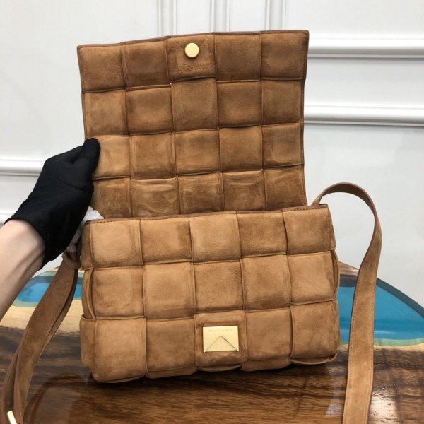 bo*te*ga Ve*ne*ta cassette