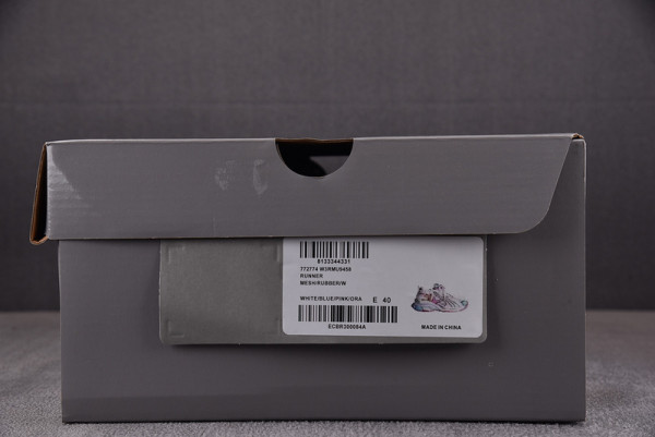 Ba*len*cia*ga runner