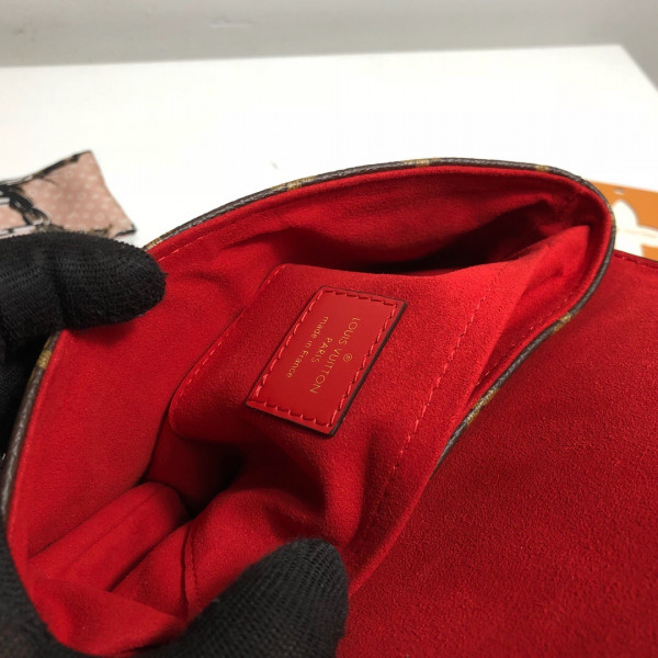 l0*is V*t0n locky bb