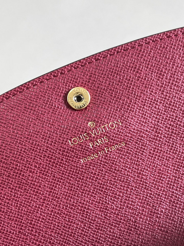 l0*is V*t0n emilie wallet