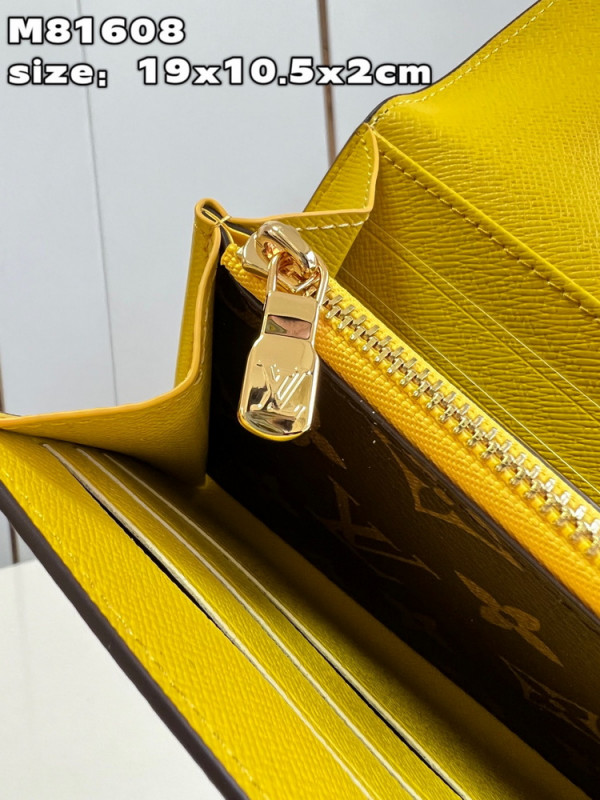 l0*is V*t0n sarah wallet