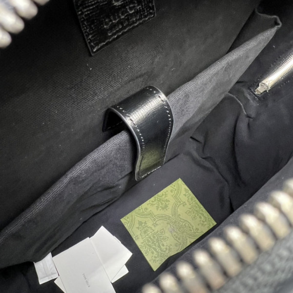 G*u*i backpack with interlocking g