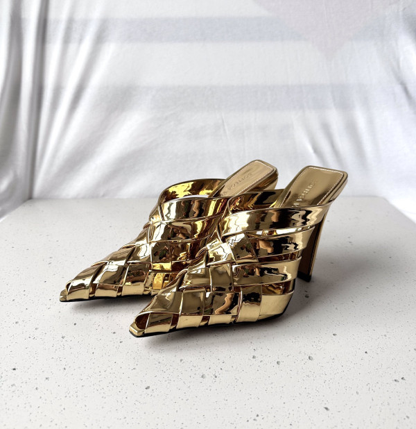 bo*te*ga Ve*ne*ta alfie mule