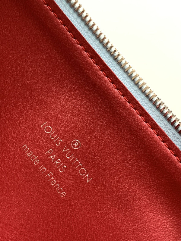 l0*is V*t0n coussin pm-26*20*12cm