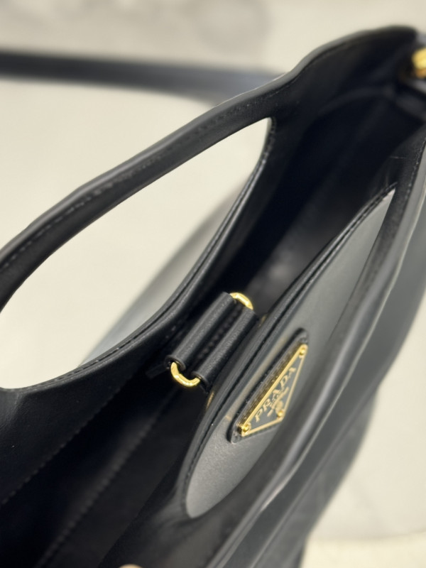 Pra*a crossbody bag 1ba421-32*19*4.5cm