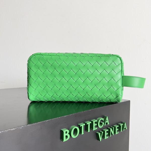 bo*te*ga Ve*ne*ta  intrecciato leather wallet-on-strap