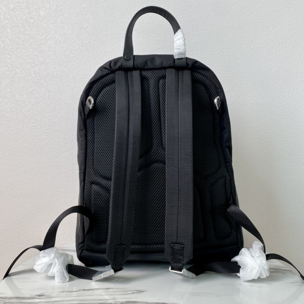 Pra*a backpack-29*40*17cm