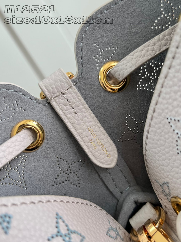 l0*is V*t0n pico bella