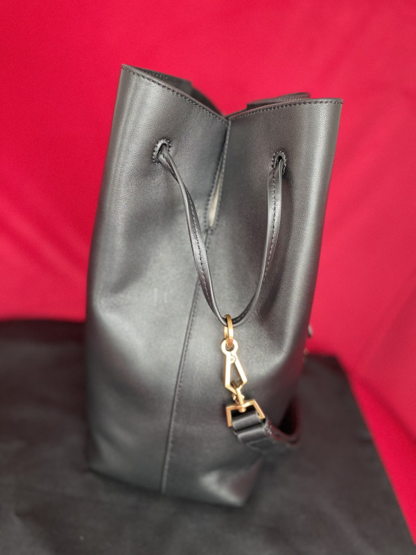 Y*L paris vii pochon in lambskin