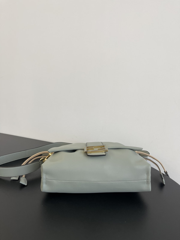 F**di mamma baguette