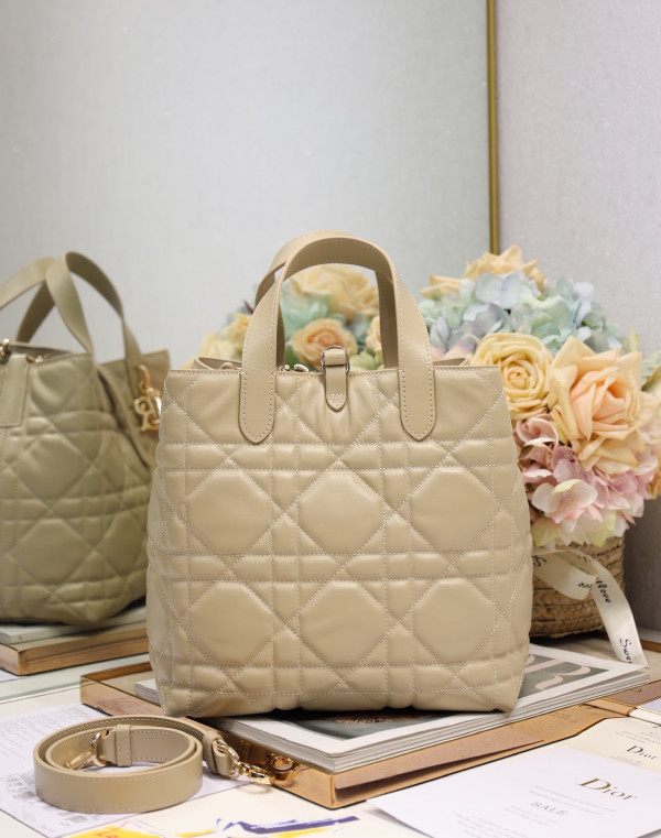 Medium Diro Toujours Vertical Tote Bag-23*24*16CM