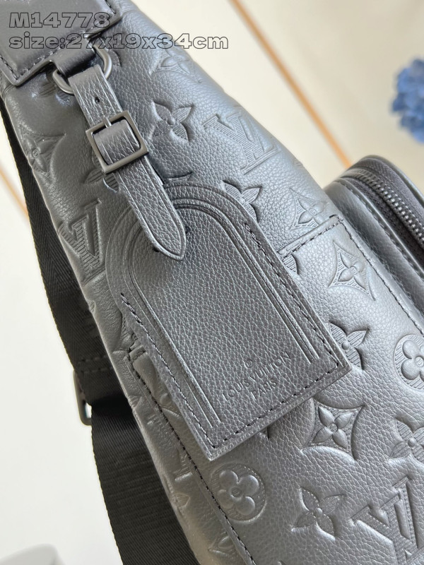 l0*is V*t0n hobo cargo