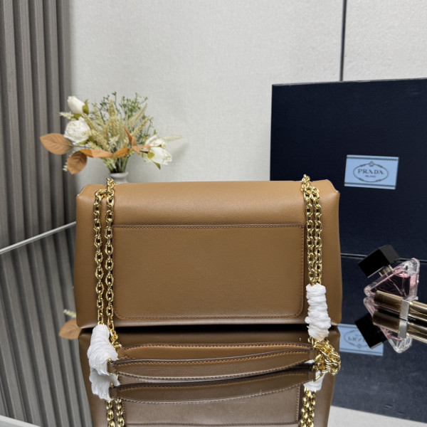 Pra*a doux medium leather shoulder bag-29*16*9.5cm