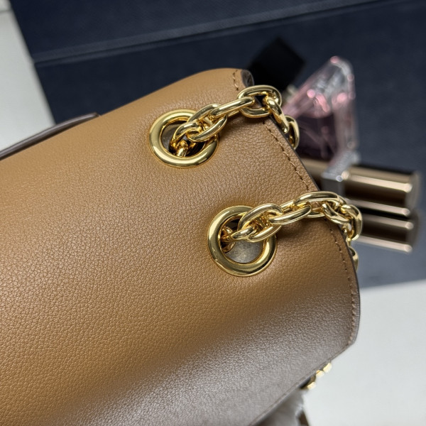 Pra*a doux medium leather shoulder bag-29*16*9.5cm