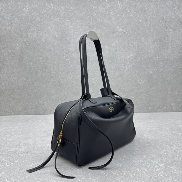 Ba*len*cia*ga carrie bowling bag medium - 36*15*19cm