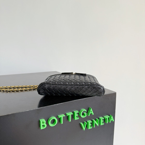 bo*te*ga Ve*ne*ta small soft vanity - 19*14*3cm