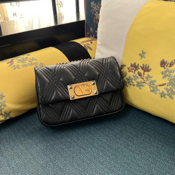 VALENTINO GARAVANI QUILTIE - 23*17*8CM