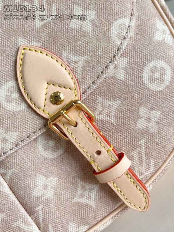 l0*is V*t0n escape - 21*7*30cm